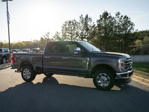 New 2026 Ford F350 Lariat w/ Lariat Ultimate Package image 24