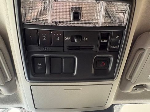 Used 2023 Toyota 4Runner SR5 Premium w/ Moonroof Package RWD image 26