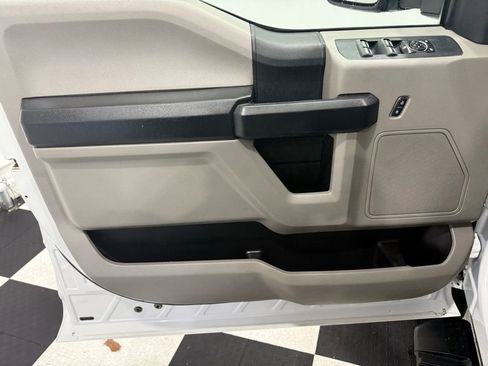 Used 2018 Ford F550 4x4 Crew Cab Super Duty image 16