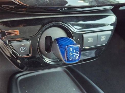 Used 2022 Toyota Prius LE FWD image 15