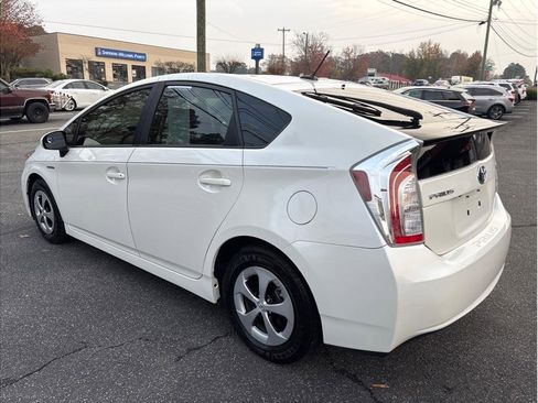 Used 2013 Toyota Prius Three image 4