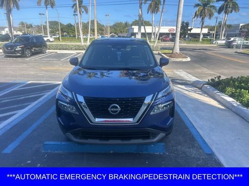 Certified 2023 Nissan Rogue SV image 3