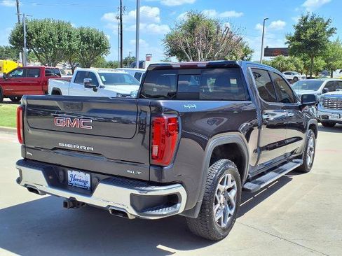 Used 2022 GMC Sierra 1500 SLT w/ SLT Convenience Package AWD/4WD image 3