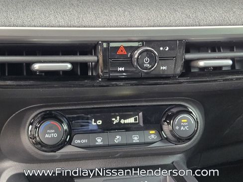 Used 2026 Nissan Kicks SV FWD image 23