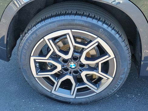 Used 2025 BMW X1 xDrive28i AWD/4WD image 7