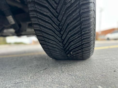 Used 2023 GMC Savana 2500 RWD image 17