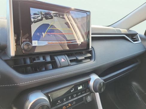 Used 2023 Toyota RAV4 LE image 33