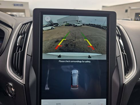 Used 2024 Ford Edge ST-Line image 24