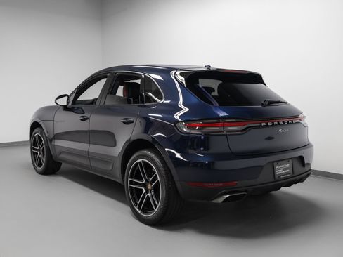 Certified 2019 Porsche Macan AWD/4WD image 3