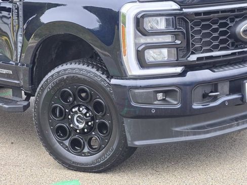 Used 2025 Ford F250 Lariat w/ Lariat Ultimate Package image 3