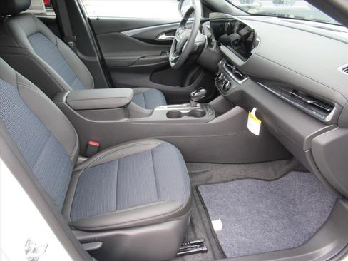 New 2026 Buick Envista Preferred image 10