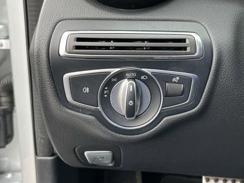 Used 2018 Mercedes-Benz C 300 Sedan image 24