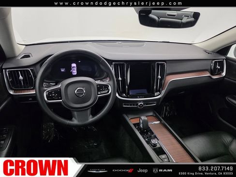 Used 2024 Volvo S60 B5 Plus AWD/4WD image 16