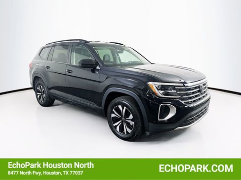 Used 2024 Volkswagen Atlas SE FWD image 1