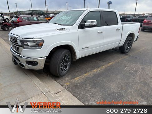 Used 2021 RAM 1500 Laramie AWD/4WD image 2