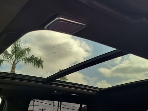 Certified 2021 Cadillac Escalade Sport Platinum image 18