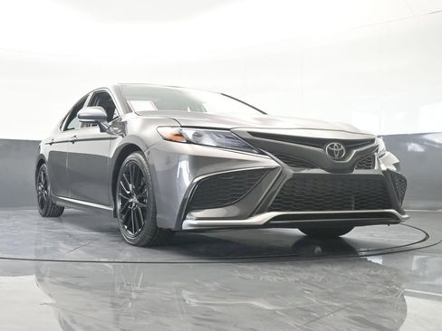 Used 2021 Toyota Camry XSE image 61