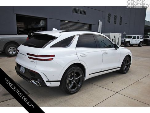 Used 2026 Genesis GV70 3.5T Sport Prestige AWD/4WD image 9