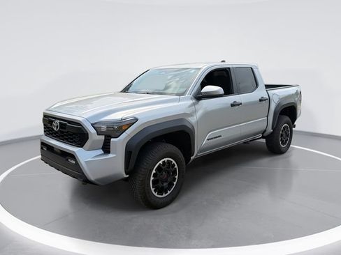 Used 2024 Toyota Tacoma TRD Off-Road AWD/4WD image 1