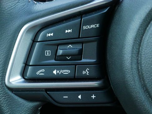 Certified 2025 Subaru Outback Premium image 31