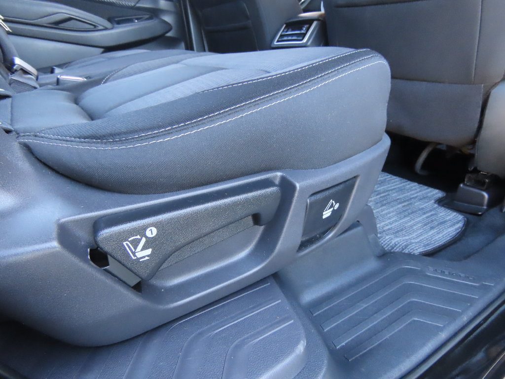 Used 2023 Subaru Ascent Premium AWD/4WD image 35