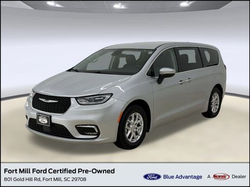 Used 2023 Chrysler Pacifica Touring-L FWD image 1