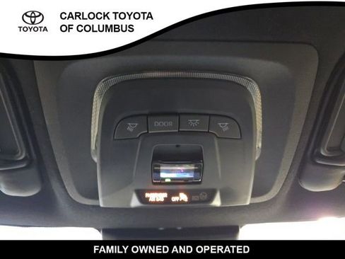 Used 2024 Toyota Corolla SE image 28