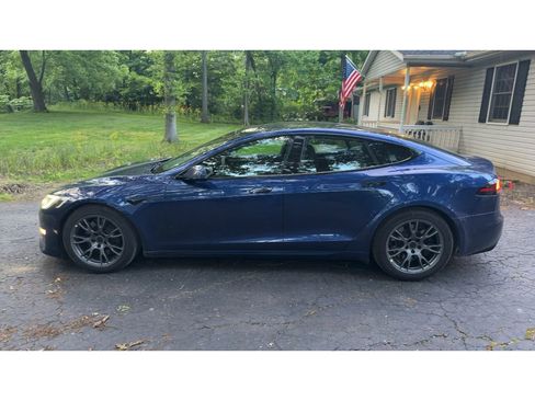 Used 2022 Tesla Model S Standard Range AWD/4WD image 2