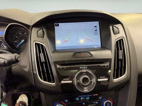 Used 2018 Ford Focus SEL FWD image 20