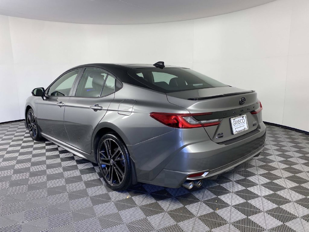 Used 2025 Toyota Camry XSE AWD/4WD image 6