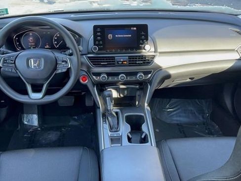 Certified 2018 Honda Accord LX image 12