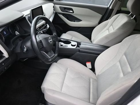 Used 2025 Nissan Rogue SV AWD/4WD image 21