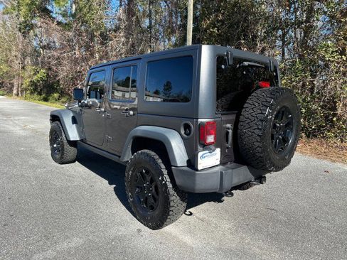 Used 2016 Jeep Wrangler Unlimited Sport image 3