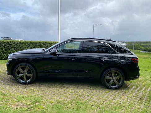 Used 2023 Genesis GV70 2.5T w/ Sport Prestige Package image 22