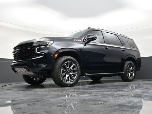 Used 2023 Chevrolet Tahoe Z71 w/ Luxury Package AWD/4WD image 21