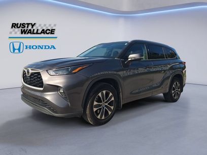 Used 2022 Toyota Highlander XLE