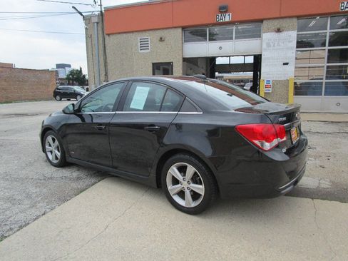 Used 2015 Chevrolet Cruze LT w/ Sun, Sound and Sport Package FWD image 5