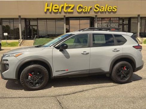 Used 2026 Nissan Rogue SV AWD/4WD image 5
