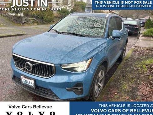 Certified 2023 Volvo XC40 B5 Plus w/ Protection Package Premier image 1