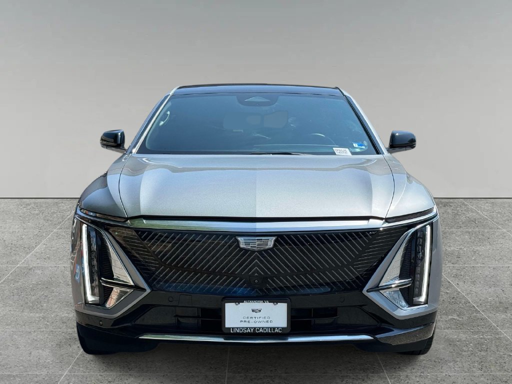 Certified 2024 Cadillac Lyriq Luxury AWD/4WD image 8