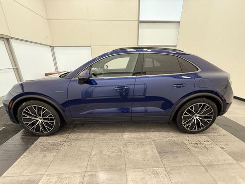 New 2025 Porsche Macan Turbo Electric image 2