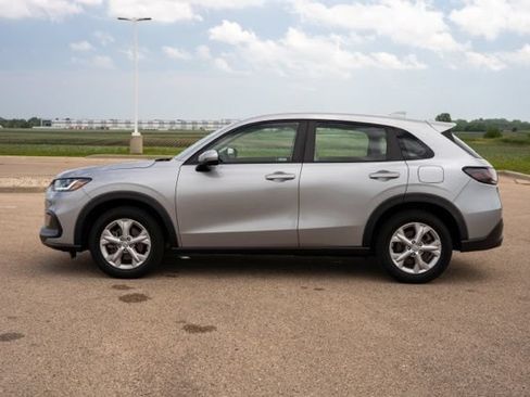 Used 2023 Honda HR-V LX image 4