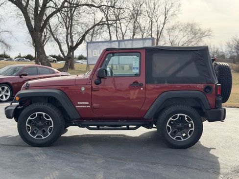 Used 2012 Jeep Wrangler Sport w/ Connectivity Group image 4
