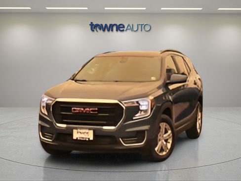 Used 2024 GMC Terrain SLE w/ Driver Convenience Package AWD/4WD image 9