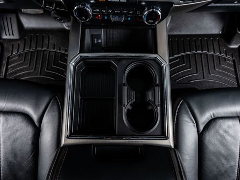 Used 2022 Ford F350 Platinum image 27