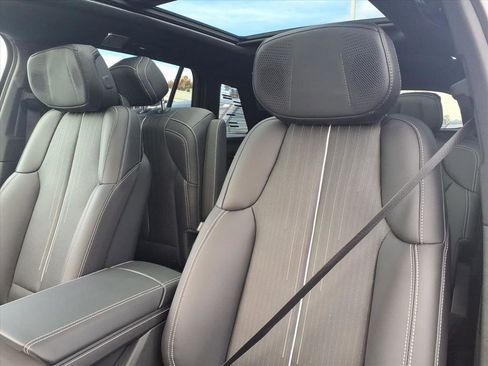 Used 2026 Cadillac Vistiq Sport w/ LPO, Floor Liner Package image 12