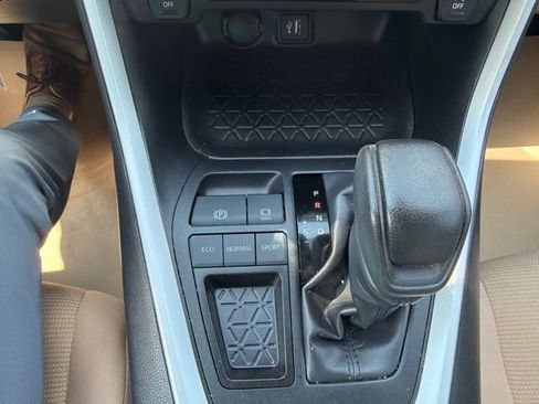 Used 2024 Toyota RAV4 LE FWD image 23