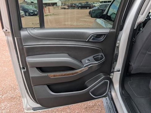 Used 2020 Chevrolet Suburban LS w/ Skid Plate Package AWD/4WD image 27