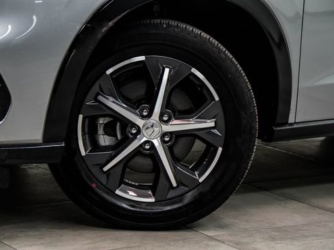 Used 2025 Honda HR-V EX-L image 3