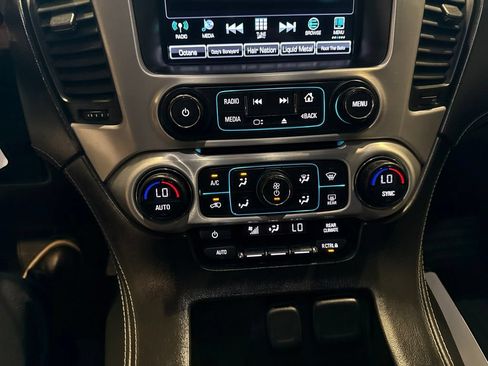 Used 2017 GMC Yukon SLE w/ SLE Value Package AWD/4WD image 27
